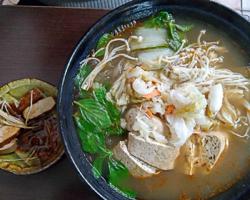 青菜豆腐泡麵